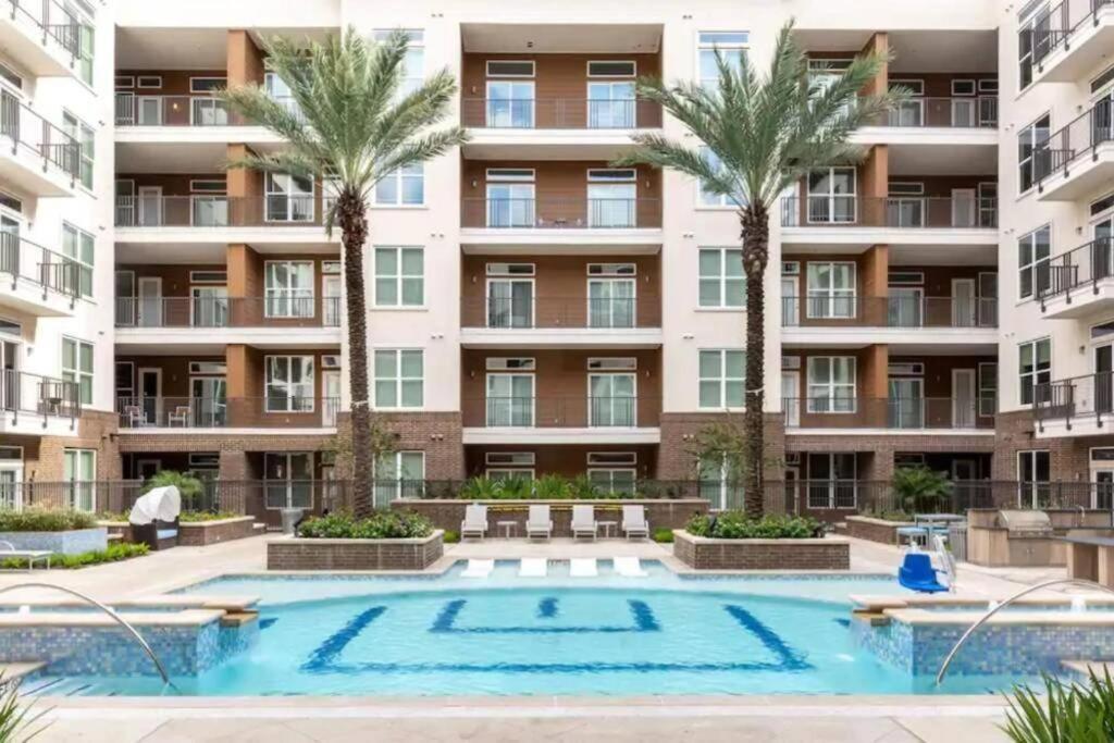 Sodo City Gem: Rooftop Skyline Pool Parking Wi-Fi Houston Eksteriør billede